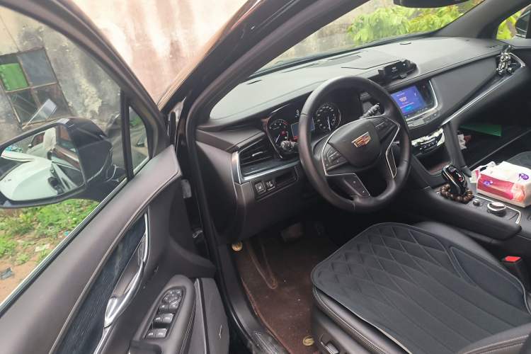 Used Cadillac XT5 2023 2.0T Two-Wheel-Drive Fashion Edition
