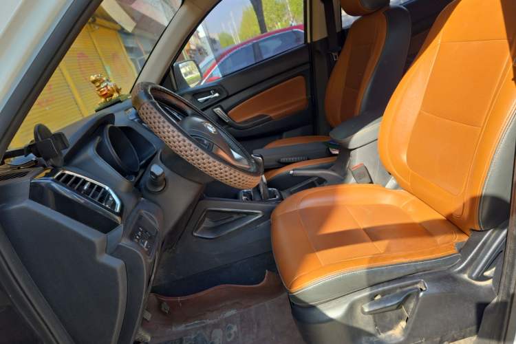 Used CHANGAN OSHAN CX70 2017 1.6L Manual Elite Model Left Front Seat