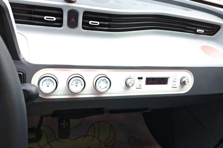 Used Wuling Hongguang MINIEV 2021 Macaron Premium Model – Lithium-NMC
