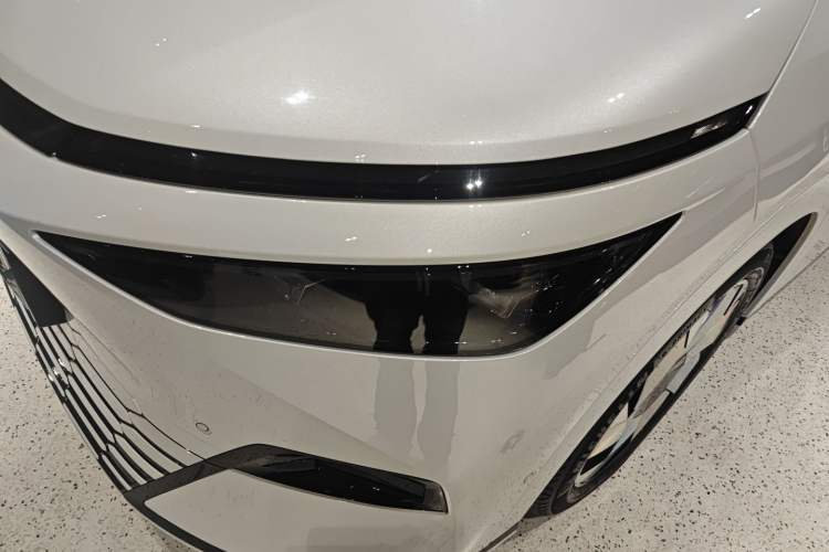 Used XPeng X9 2024 640 All-Wheel Drive High-Performance Max
