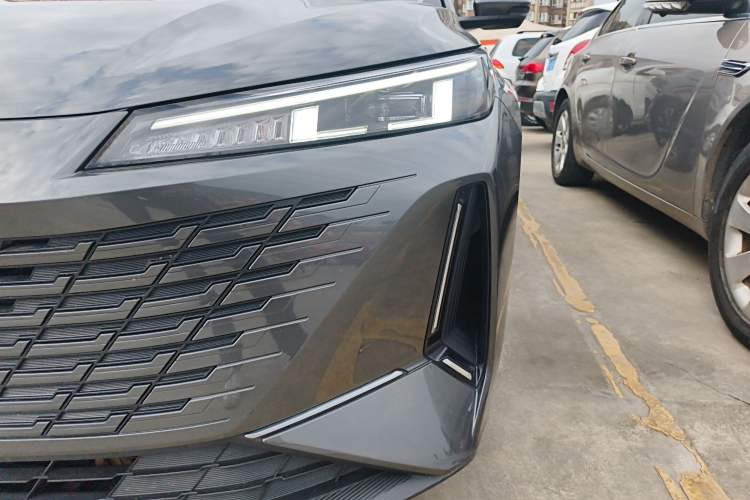 Used CHANGAN Eado DD 2023 Blue Whale NE 1.5T GDI DCT Navigation Model
