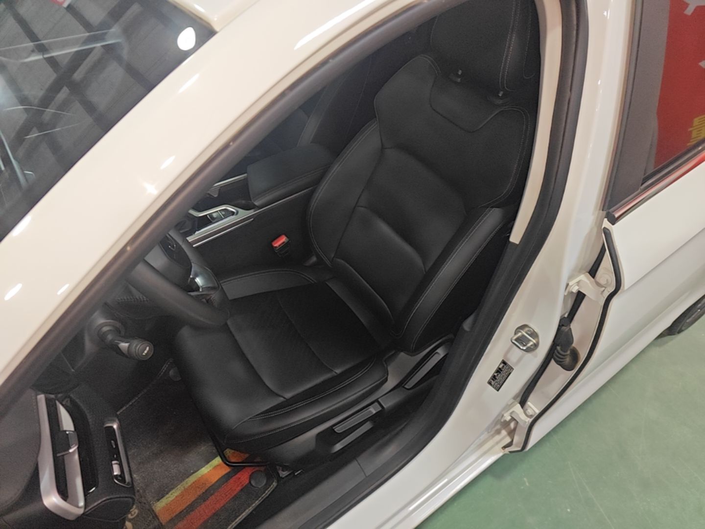 Geely Auto Emgrand 2023 4th Generation Champion Edition 1.5L CVT Prestige Model — снимка 17