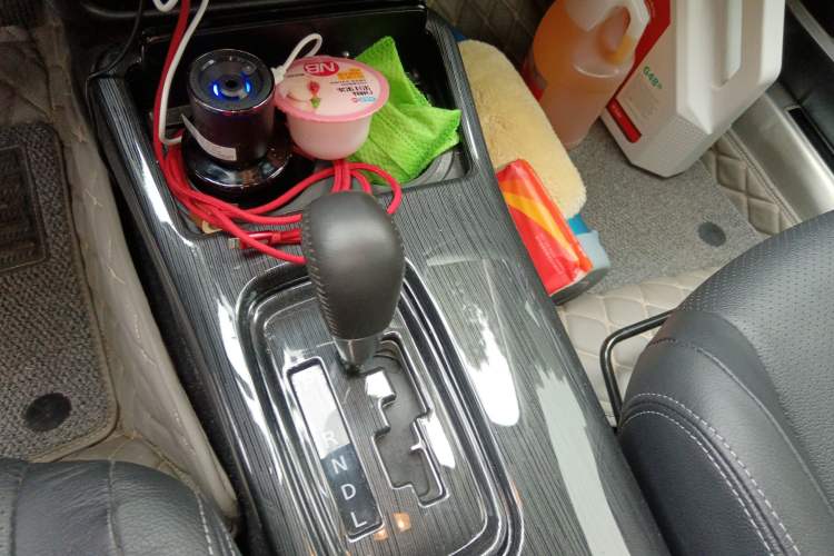 Used Mitsubishi Outlander 2018 2.4L 4x4 Prestige Edition 7 Seats Gear Lever