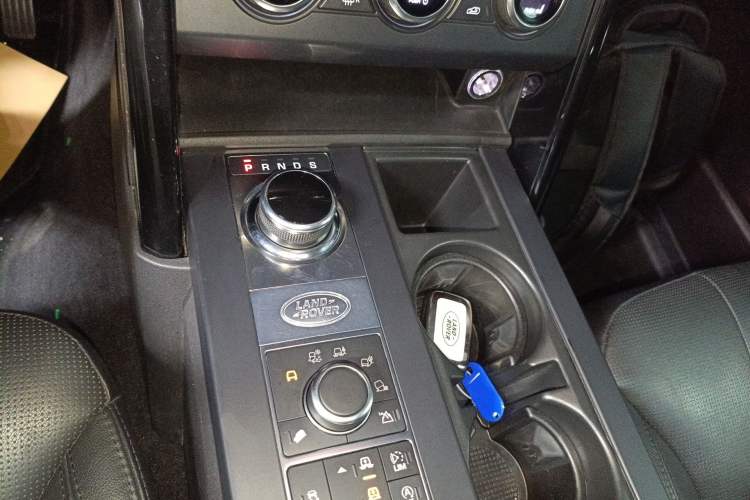 Used Land Rover Discovery 2017 3.0 SC V6 SE
