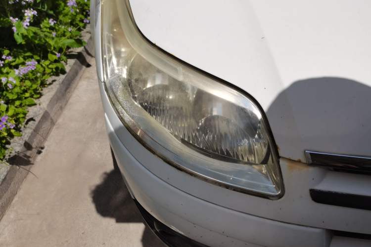 Used Citroen C-Triomphe 2006 2.0L Manual Luxury Version Right Front Headlight