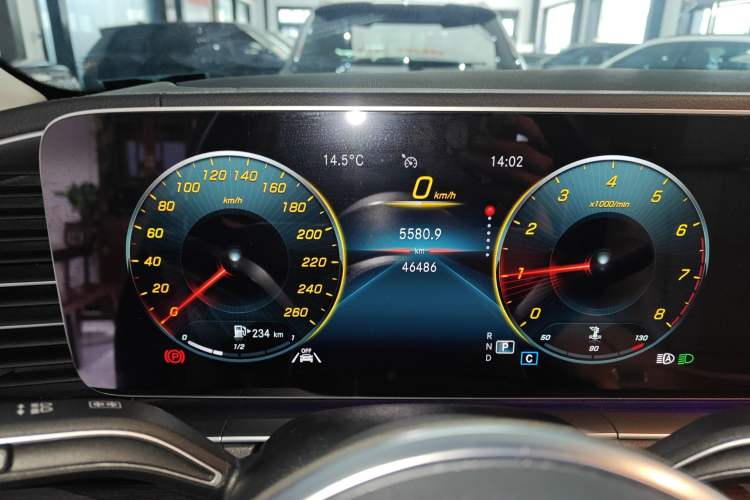 Used Mercedes-Benz GLE 2022 Facelifted GLE 350 4MATIC Fashion Edition Instrument Cluster