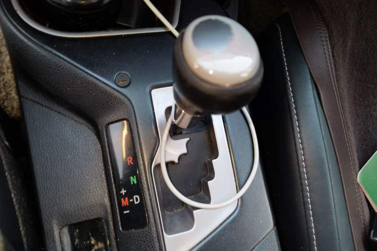 Used Toyota RAV4 2016 2.0L CVT 4x4 New Edition China V Standard