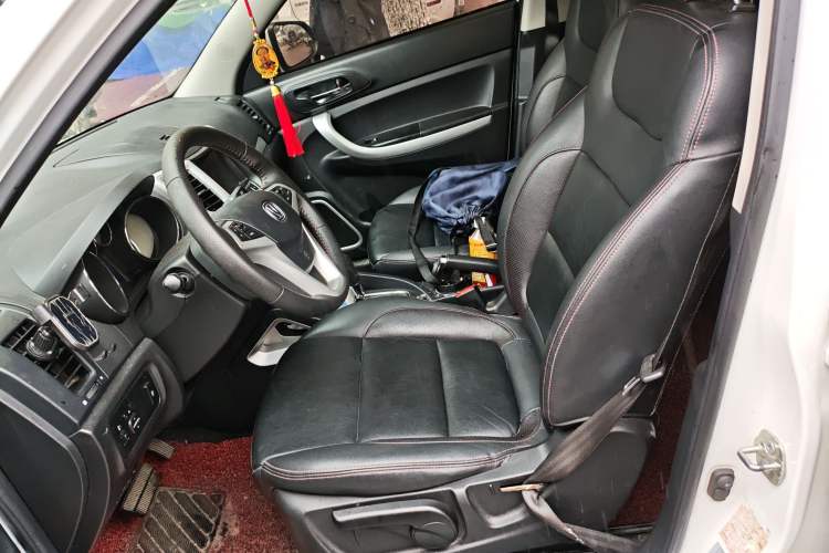 Used Changan CS35 2016 1.6L Automatic Luxury Model China V Standard