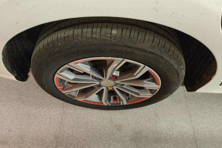 Used BYD Song MAX 2019 1.5T Automatic Smart Connect Ruiyi Model 6-Seater China V Standard