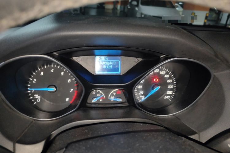 Used Ford Focus 2012 Sedan 1.6L Automatic Fashion Edition
