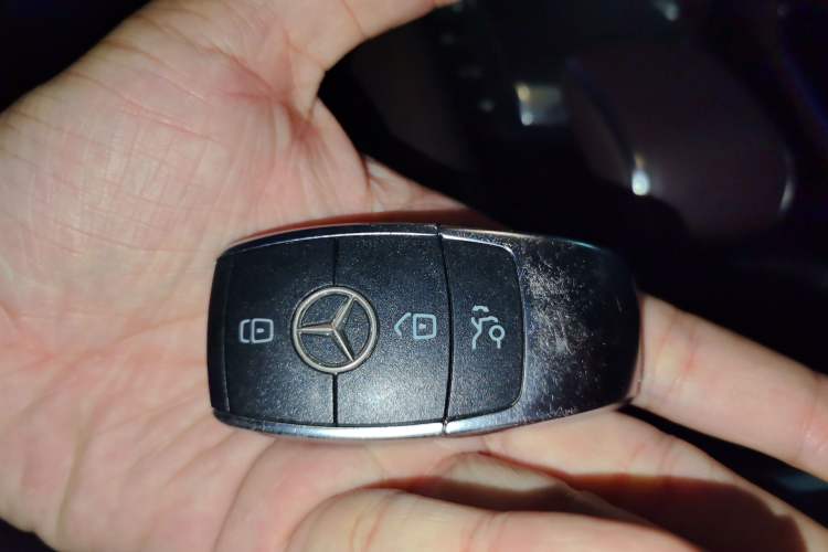 Used Mercedes-Benz GLE 2023 GLE 350 4MATIC Stylish Model Vehicle Key