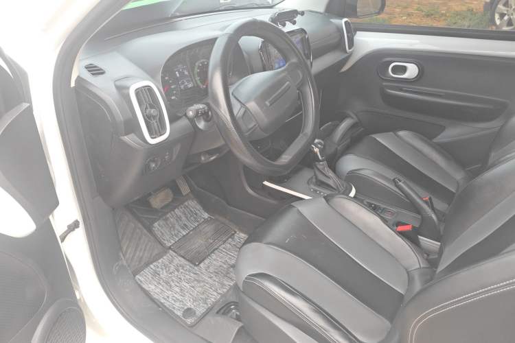 Used Roewe Clever 2022 311km QiQi BoBo Edition Driver Seat