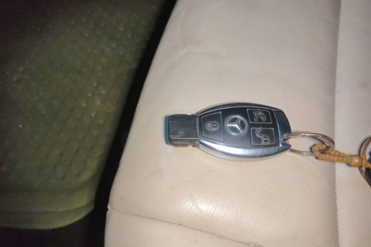 Used Mercedes-Benz C-Class 2011 C 200 CGI Fashion Model Vehicle Key