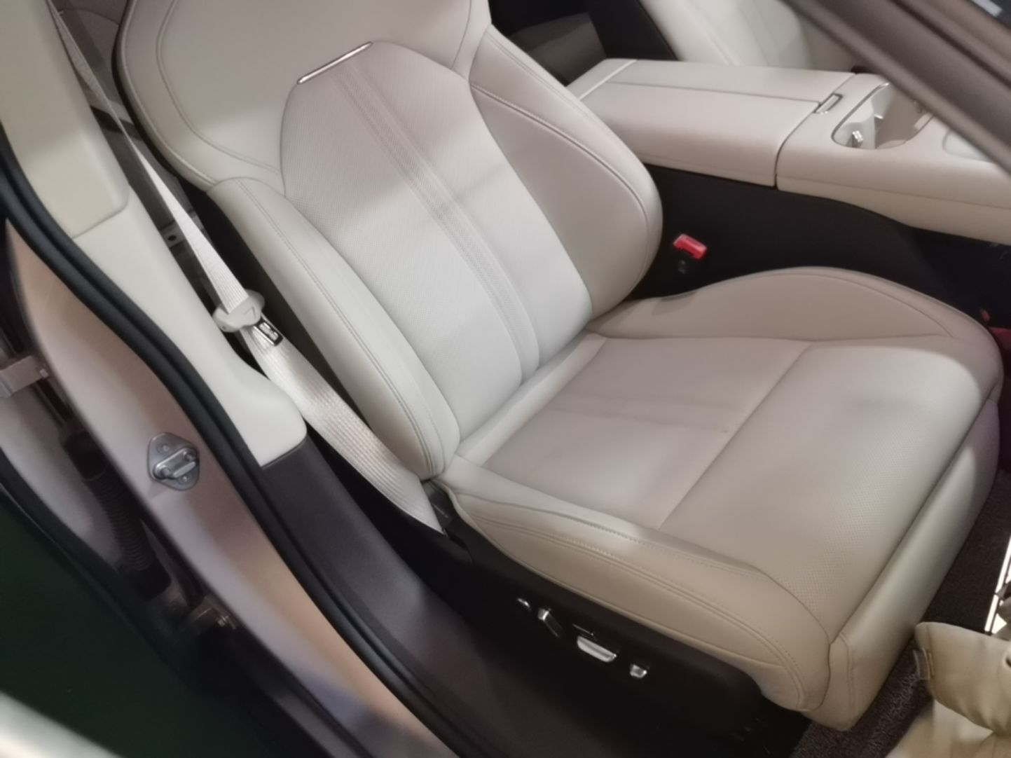 Xiaomi Auto SU7 2026 Model Standard Edition — снимка 19