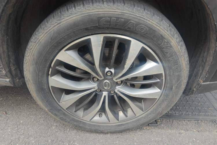 Used GAC Trumpchi GS8 2017 320T Two-Wheel Drive Luxury Smart Connectivity Version (7 Seats)
