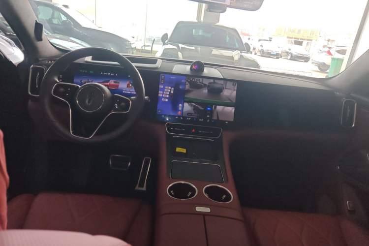 Used Hima AITO M8 2025 Extended-Range Ultra Version 53.4 kWh 5-Seater Edition
