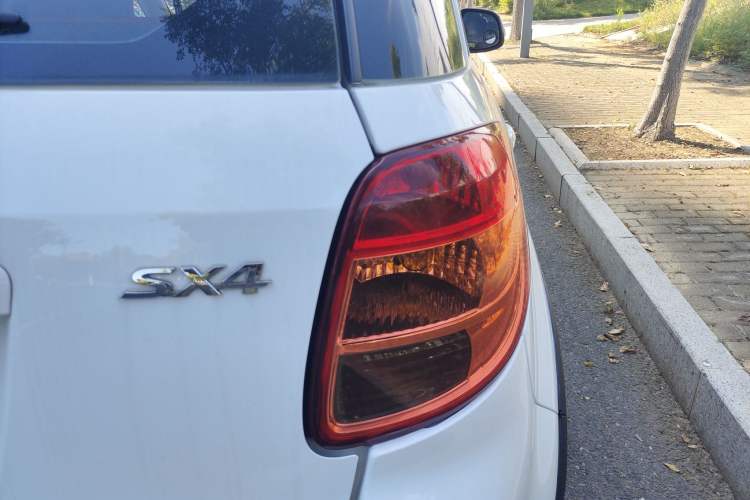 Used Suzuki SX4 2016 1.6L Automatic Classic Edition