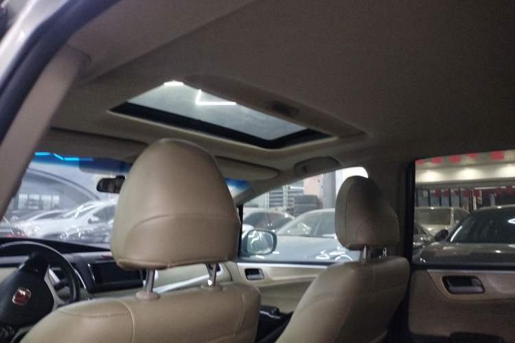 Used Honda Jade 2014 1.8L Automatic Comfort Elite Version 5 Seats Headliner