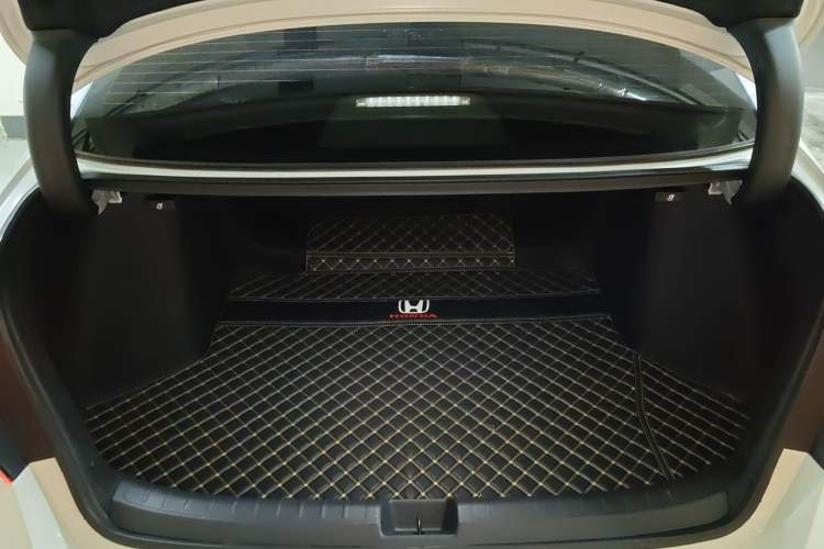 Used Honda Civic 2023 2.0L eHEV Swift Edition Trunk