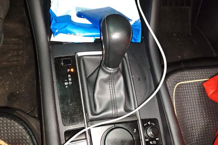 Used Mazda 3 Axela 2022 2.0L Automatic Zhiqing Edition Gear Lever