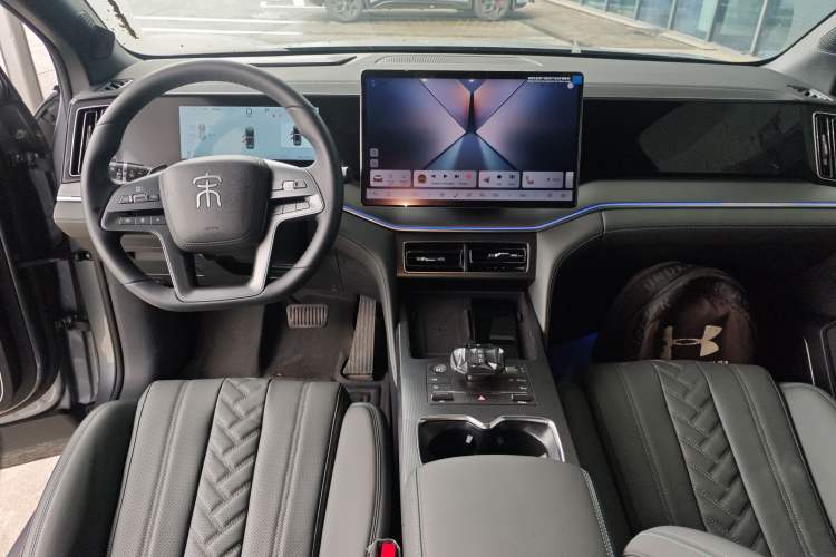 Used BYD Song L DM-i 2025 Intelligent Driving Version 112 km Beyond-Range Type