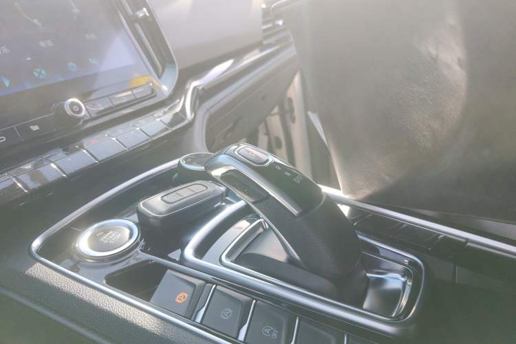 Used JMC Yusheng S350 2020 2.0T Automatic All-Wheel Drive Gasoline Comfort Edition
