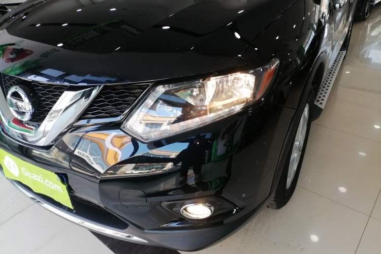 Used Nissan X-Trail 2015 2.5L CVT Leading MAX Edition 4WD Left Front Headlight