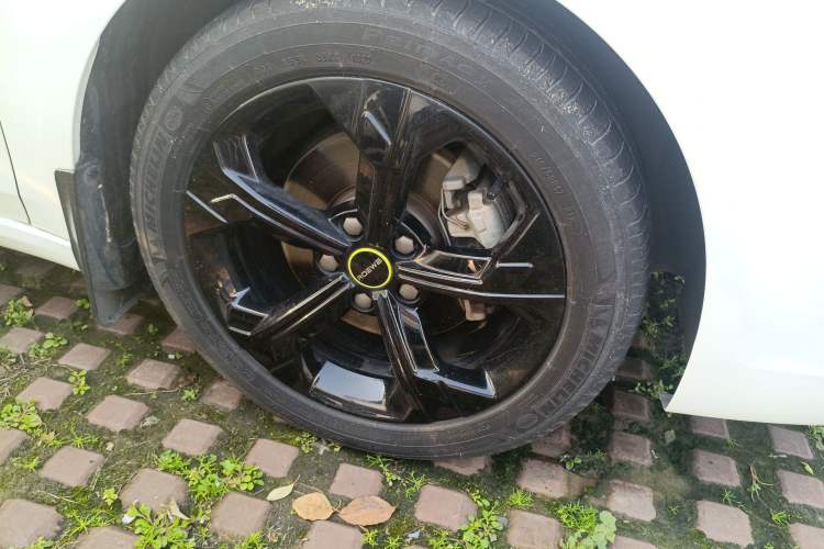 Used Roewe i6 MAX 2020 300TGI Automatic "Swell Cool Smart Drive" Edition
