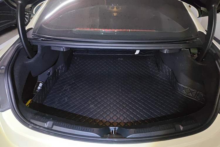 Used Mercedes-Benz E-Class 2023 E 260 Coupe