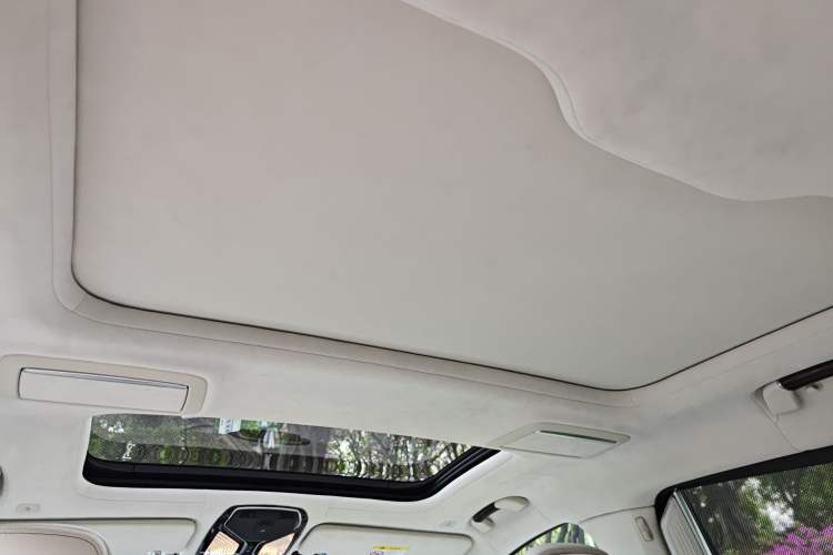 Used BMW 7 Series 2018 740Li xDrive Luxury Edition M Sport Package Black Flame Version
