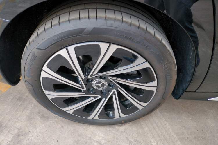 Used Mercedes-Benz E-Class 2024 E 300 L Luxury Model
