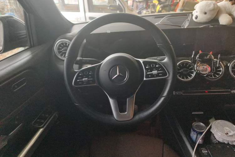 Used Mercedes-Benz GLB 2022 GLB 220 Fashion Model Steering Wheel