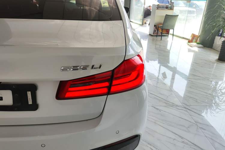 Used BMW 5 Series 2020 525Li M Sport Package
