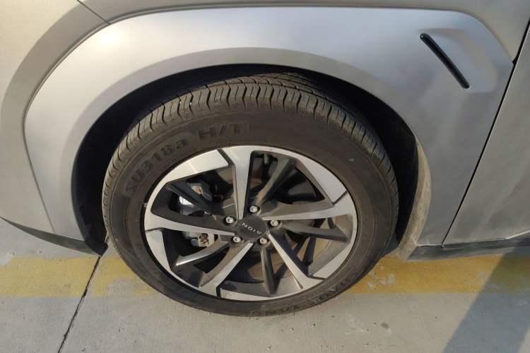 Used AION Y 2023 Plus 510 Smart Edition