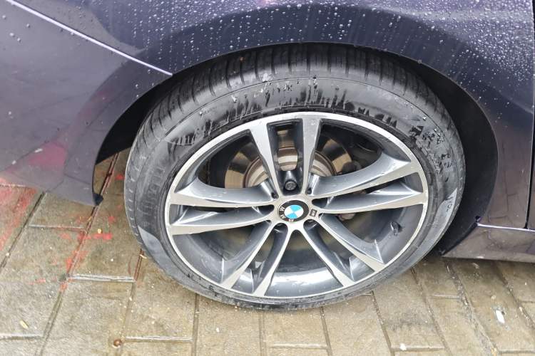 Used BMW 3 Series GT 2018 330i xDrive M Sport Edition
