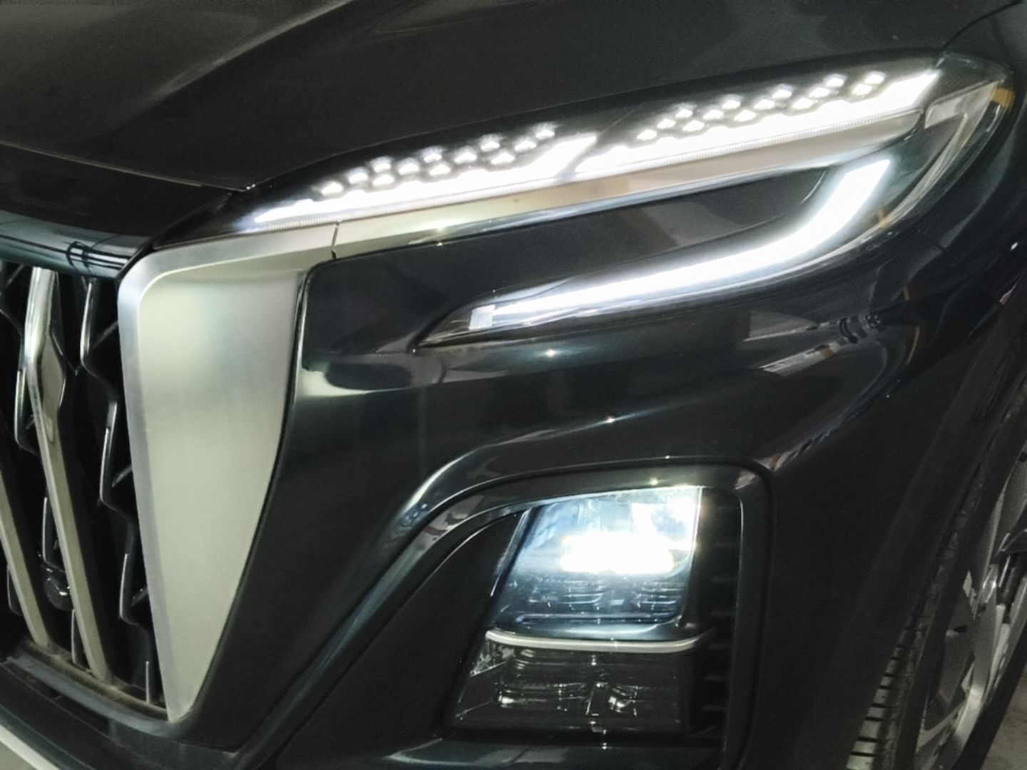 Hongqi HS3 PHEV 2024 PHEV 115km Jingwei Edition — снимка 8