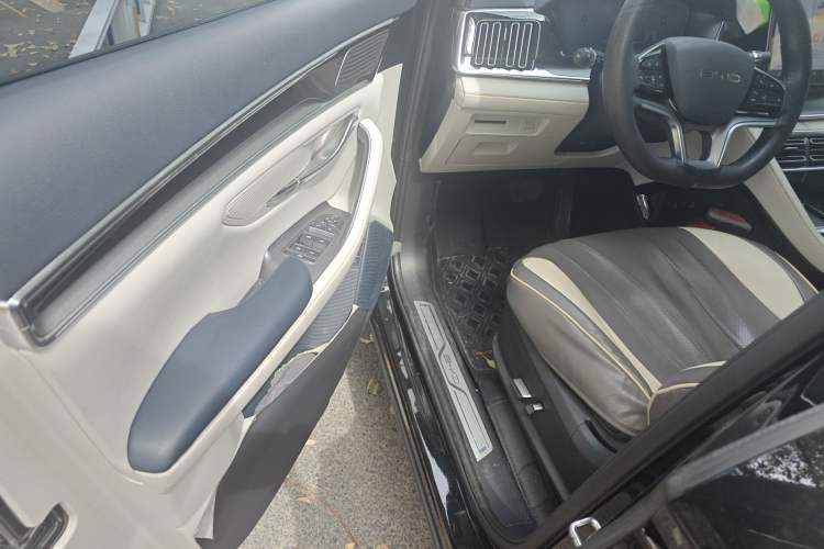 Used BYD Song PLUS New Energy 2023 Champion Edition DM-i 150KM Flagship PLUS Driver Seat