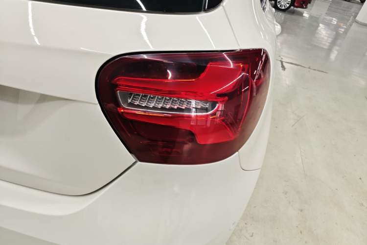 Used Mercedes-Benz A-Class 2017 A 200 Fashion Model Exterior 3