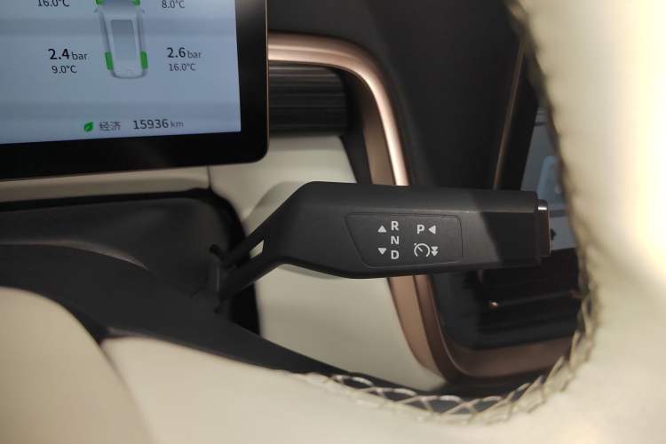 Used Dongfeng eπ eπ008 2024 636Max All-Electric Version 6 Seats