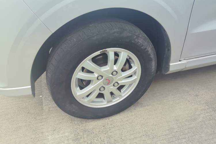 Used Wuling Hongguang 2019 1.5L S Standard Version China VI LAR
