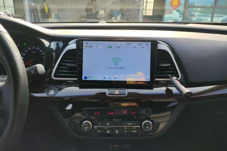 Used Kia K4 2014 1.8L Automatic DLX Audio And AC Panel