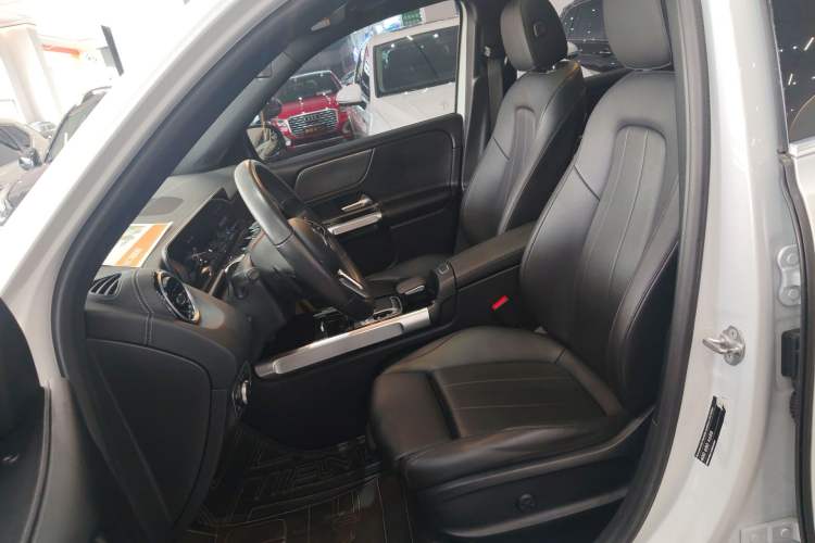 Used Mercedes-Benz GLB 2020 GLB 200 Dynamic Edition Left Front Seat