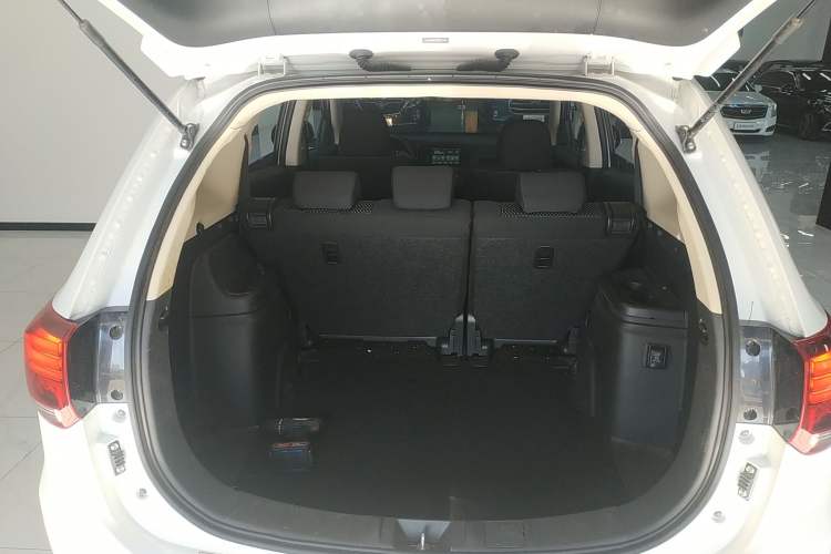 Used Mitsubishi Outlander 2021 Revised Version 2.0L Two-Wheel Drive Comfort Edition 5 Seats Trunk