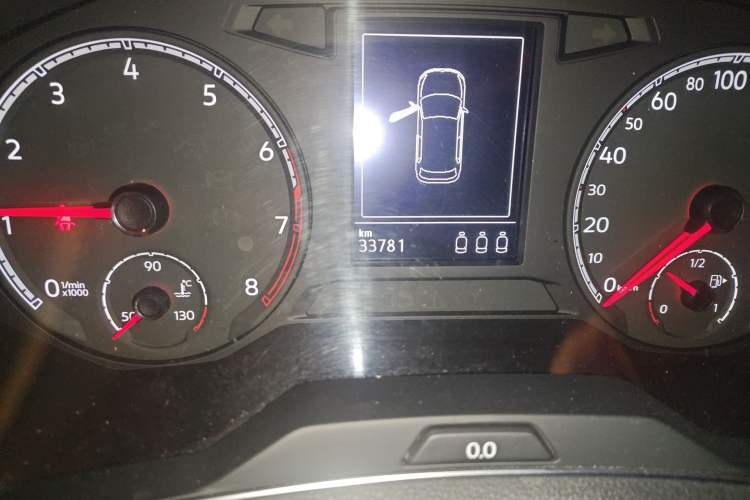 Used Volkswagen T-ROC 2020 230TSI DSG Two-Wheel Drive Advanced Version Odometer Close Up