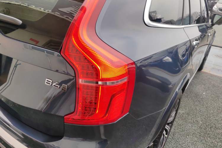 Used Volvo XC90 2021 B5 SmartDrive Luxury Edition 7 Seats
