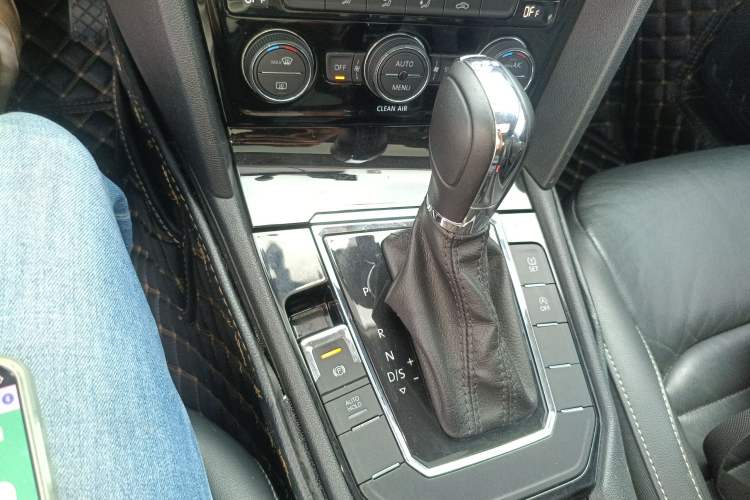 Used Volkswagen Lamando 2018 280TSI DSG Comfort Edition
