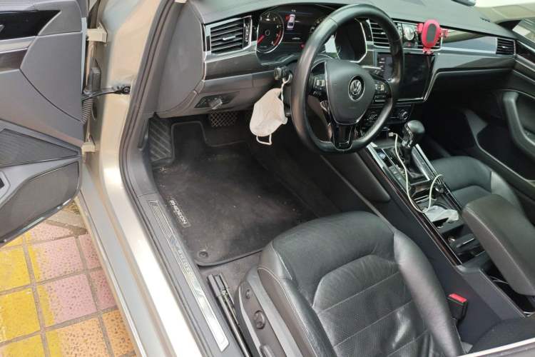 Used Volkswagen Phideon 2018 Revised Version 380TSI Two-Wheel Drive Business Edition
