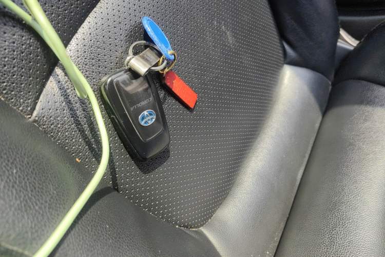 Used Toyota Corolla 2021 Dual-Motor 1.8L E-CVT Elite Edition
