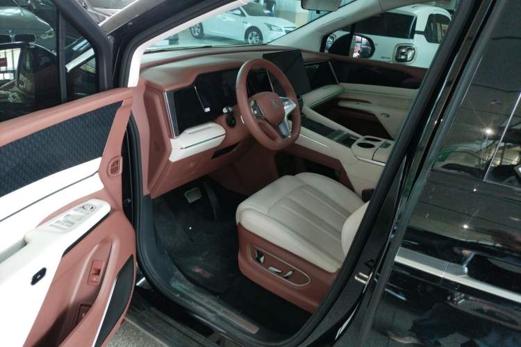 Used BYD Xia 2025 DM-i 1.5T 180km Beyond Edition