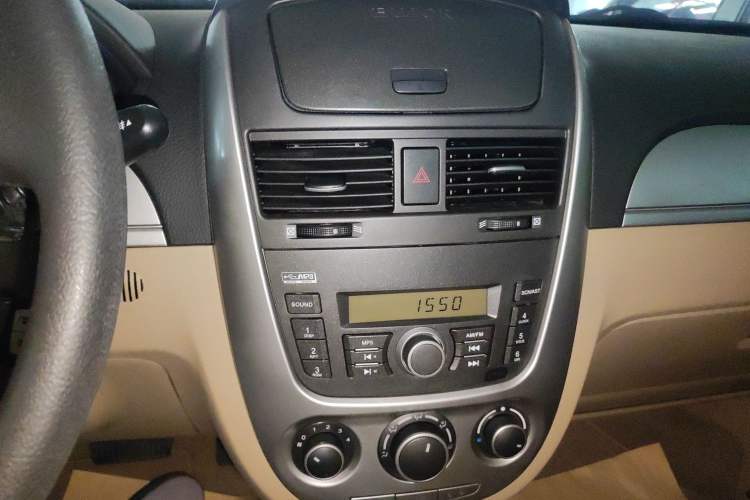 Used Buick Excelle 2013 1.5L Automatic Classic Model
